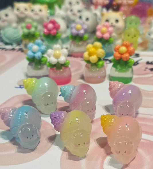 Lumi colorful snail
